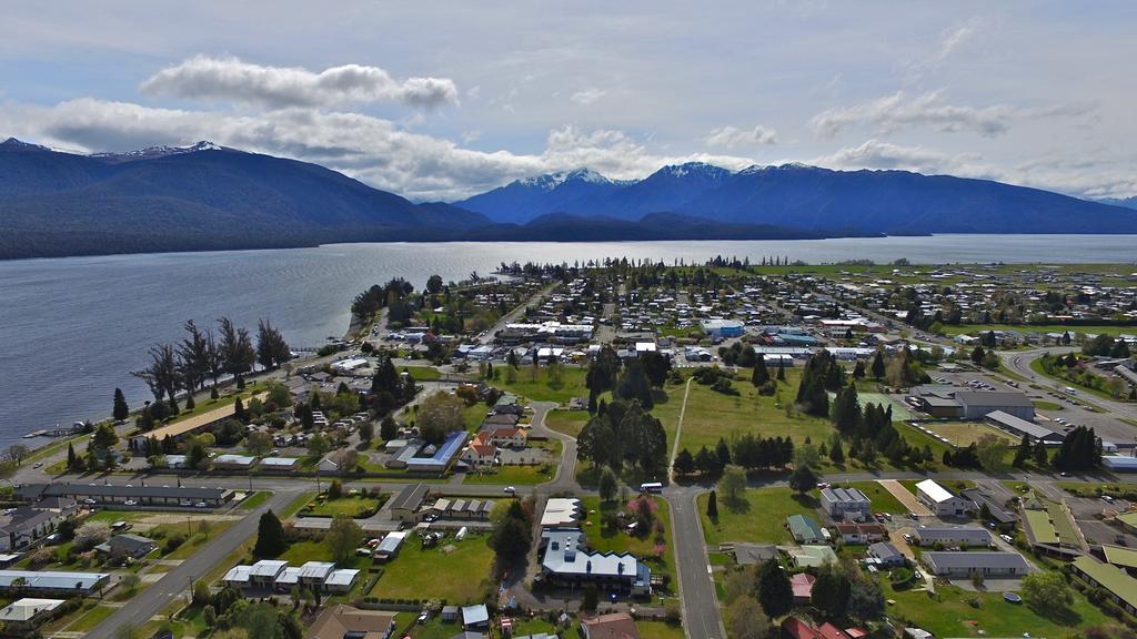 Asure Explorer Motel & Apartments Te Anau Exterior photo